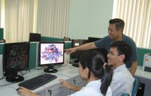 Có thể giải quyết linh hoạt tiêu chuẩn hiệu trưởng từ trường hợp GS Trương Nguyện Thành