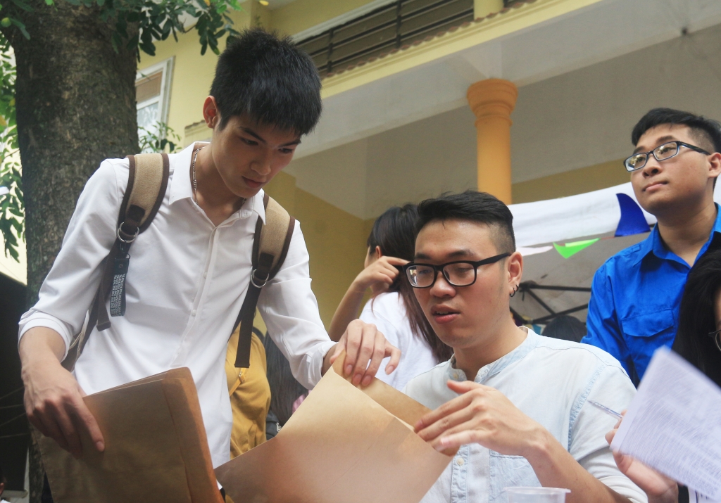 nhieu truong dai hoc top dau ha noi tuyen sinh bang xet hoc ba thpt