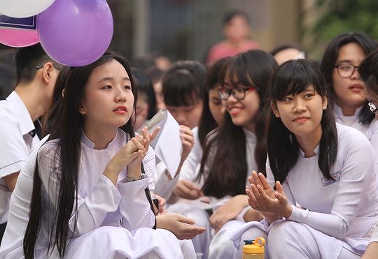 dap an de thi thu thpt quoc gia 2018 mon tieng anh thpt chuyen le quy don