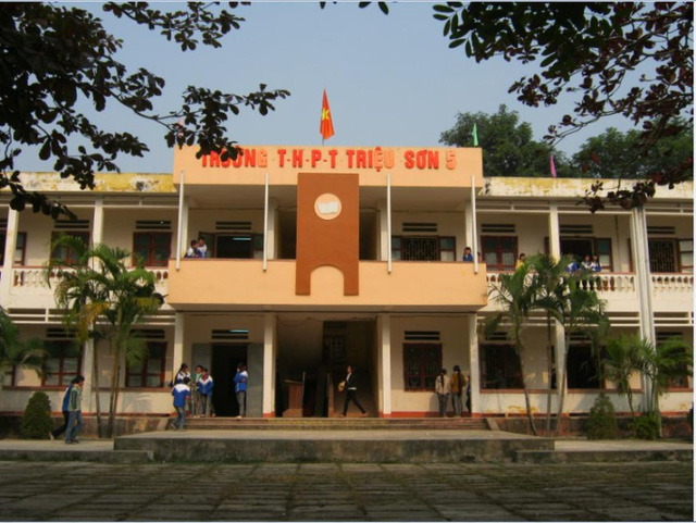 chuyen co tich ve tinh ban dep day cam dong cua hoc tro xu thanh