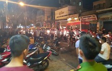 Tranh cãi về yêu cầu giáo dục lòng dũng cảm của 'hiệp sĩ' dưới cờ