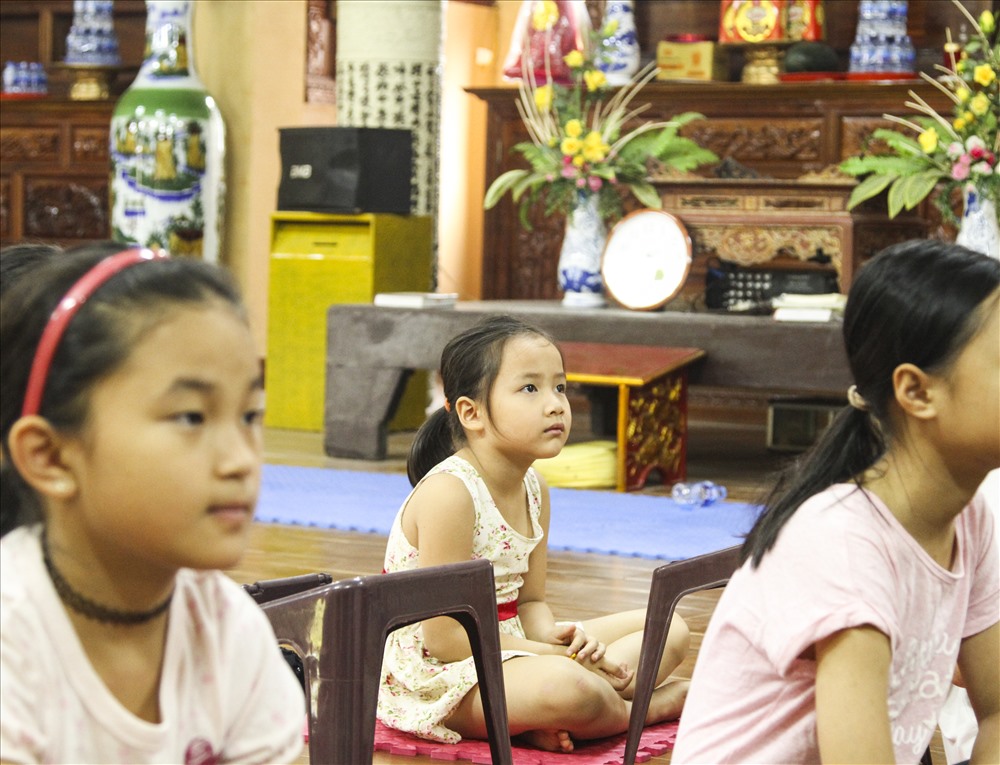 lop hoc tieng anh mien phi noi cua phat giua long thu do