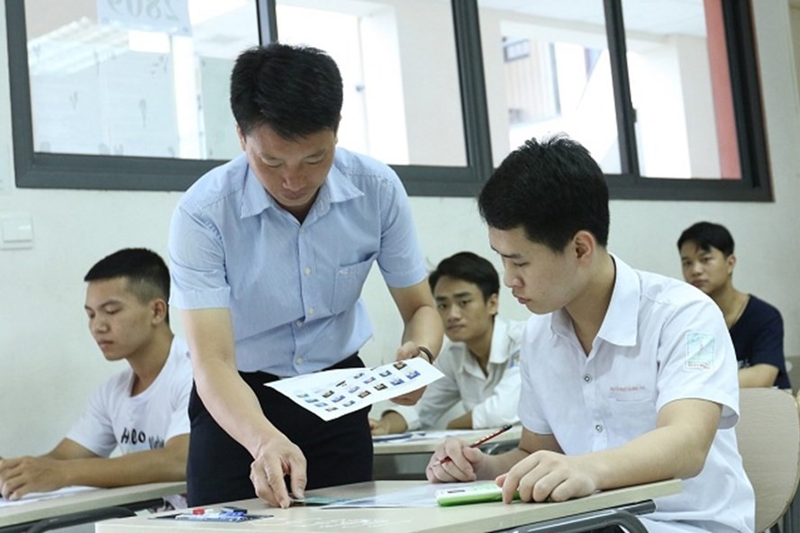 tu su co lot de thi cua ha noi de thi thpt quoc gia 2018 duoc bao mat the nao 109350