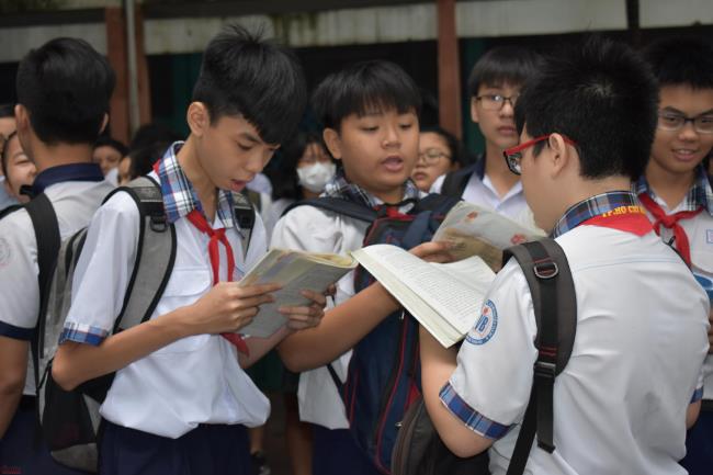 thi tuyen sinh lop 10 tai tp ho chi minh kha nhieu bai thi diem 0 mon toan