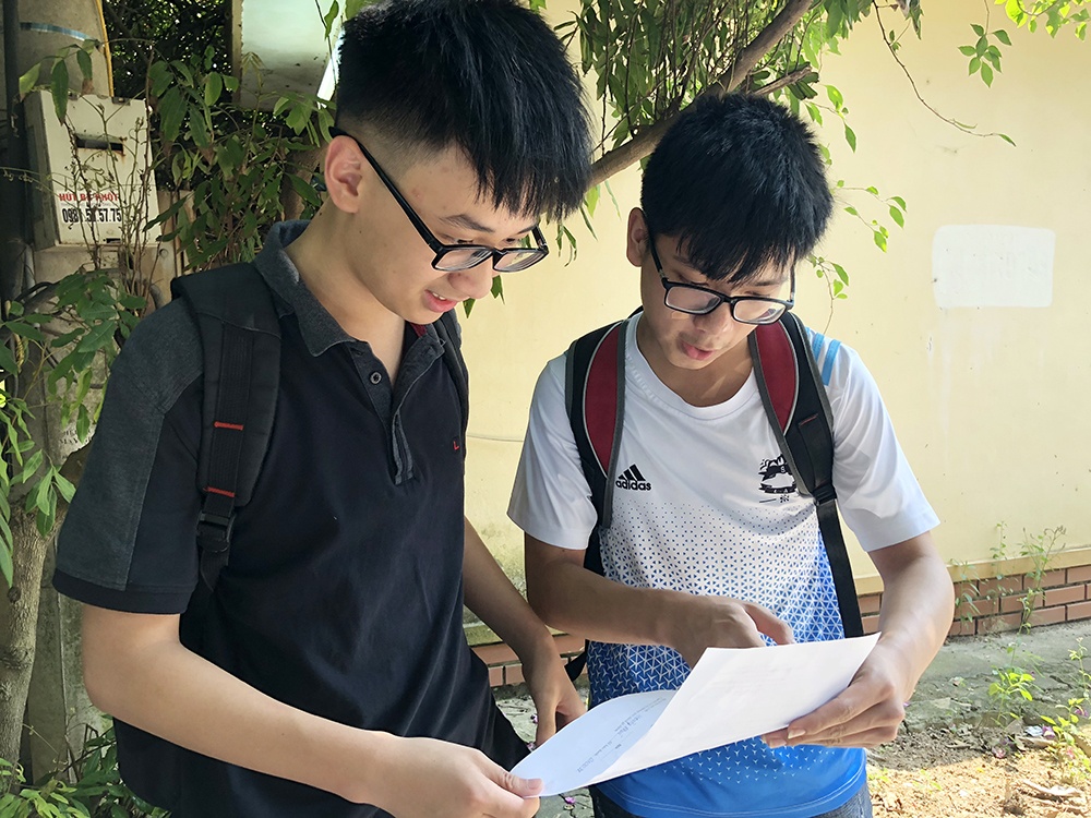bang ghi diem thi vao lop 10 truong thpt chuyen hung vuong 2018 2019