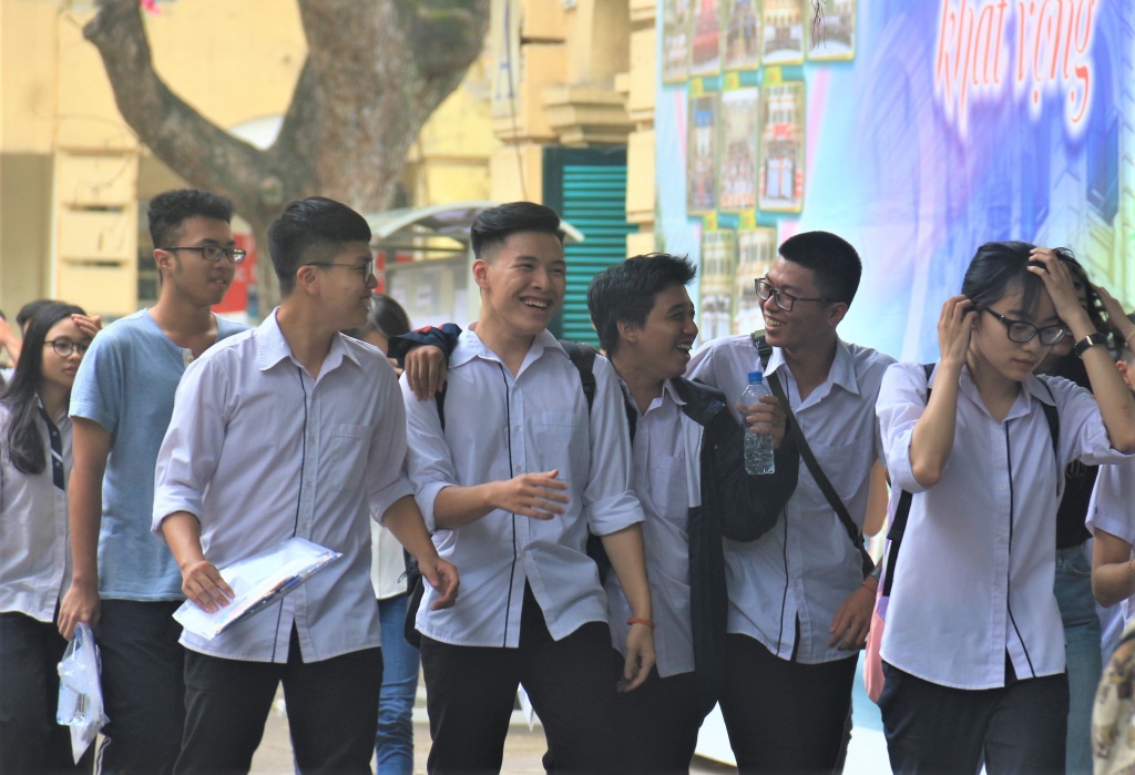 de ngu van thi thpt quoc gia khong kho nhung dai thi sinh mong dat 5 6 diem