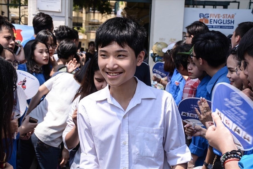 nop ho so nhap hoc vao lop 10 truong thpt khong duoc thu khoan tien nao cua phu huynh