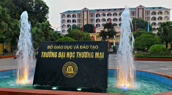 dh thuong mai cong bo diem san xet tuyen nam 2018