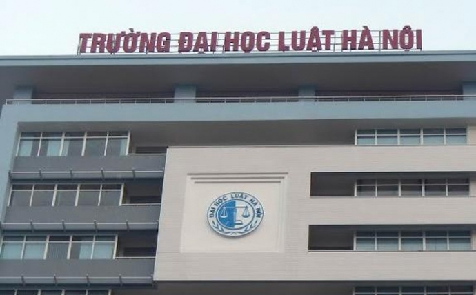 them 337 thi sinh trung tuyen vao dh luat ha noi nam 2018