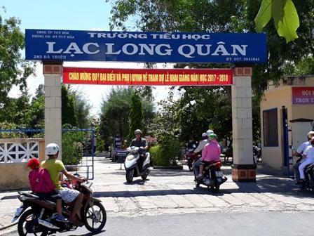 chuyen la o phu yen cam nam sinh tieu hoc mac quan sooc den truong