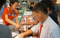 thong bao bo me nop phi muon con bi nghi hoc phan cam thieu nhan van