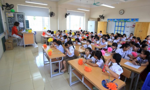lich hoc la o truong tieu hoc co hs lop 1 dong nhat thu do