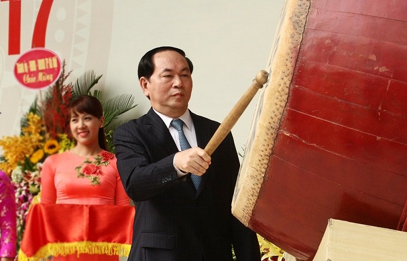tai sao phai treo co ru trong ngay quoc tang
