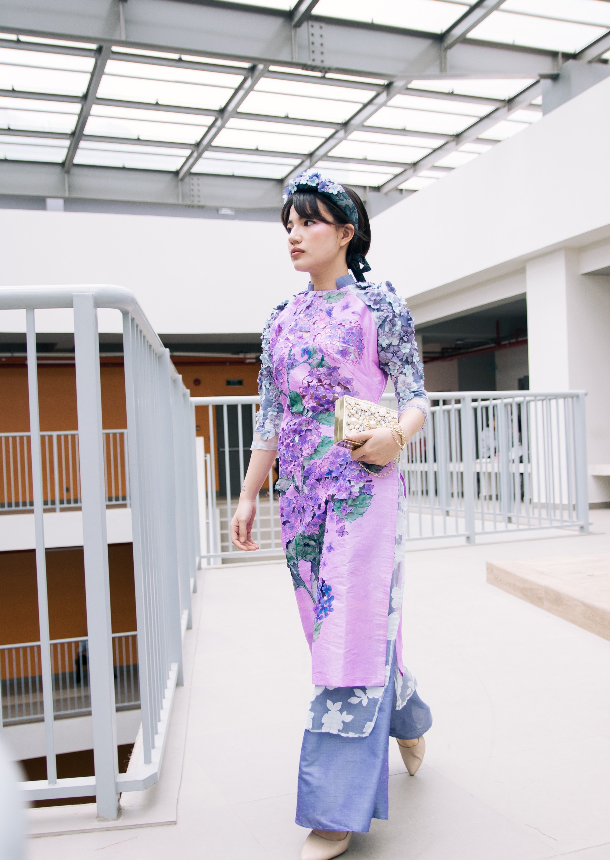 Khó rời mắt với đồ án áo dài cực 'chất' của sinh viên năm 2 ĐH Văn Lang kho roi mat voi do an ao dai cuc chat cua sinh vien nam 2 dh van lang