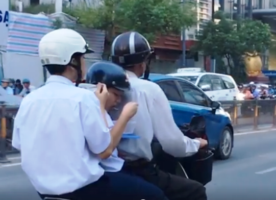 ban khoan hinh anh co hoc tro ngu guc trong thang may