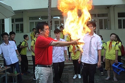 Những trải nghiệm STEM thú vị nhung trai nghiem stem thu vi