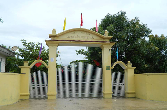 truong vay nong ngan hang de tra lai tien cho hoc sinh