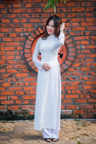 Nữ sinh THPT Nguyễn Trường Tộ đẹp tinh khôi trong tà áo dài trắng nu sinh thpt nguyen truong to dep tinh khoi trong ta ao dai trang