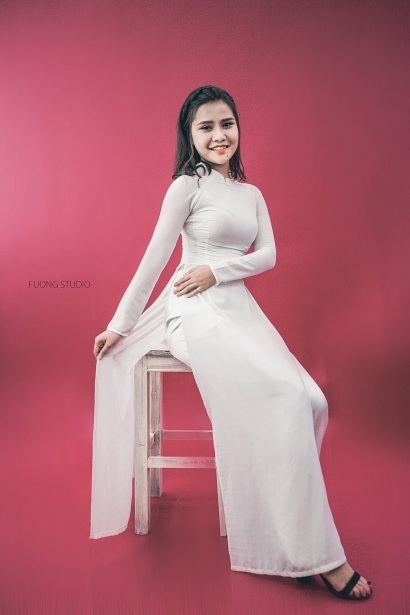 Nữ sinh THPT Nguyễn Trường Tộ đẹp tinh khôi trong tà áo dài trắng nu sinh thpt nguyen truong to dep tinh khoi trong ta ao dai trang