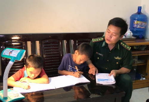 thay giao quan ham xanh o ban vung cao lao cai