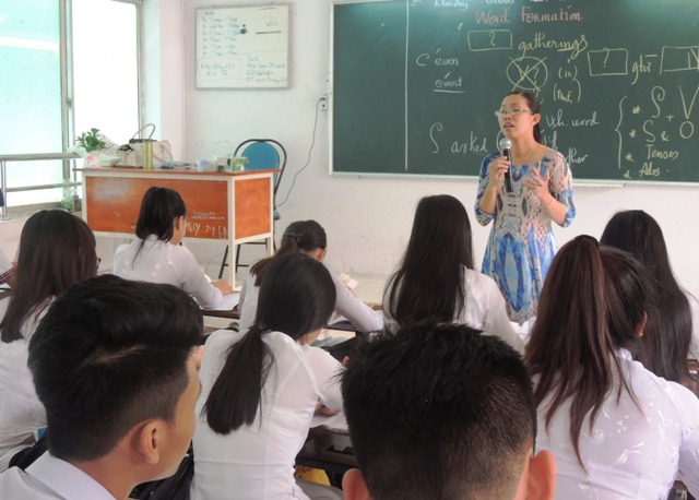 giao vien gioi roi truong cong