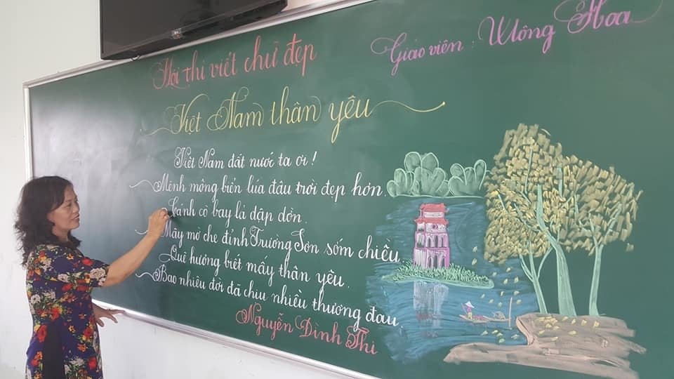 18 bai thi viet chu dep cua cac co giao khien dan mang suc soi