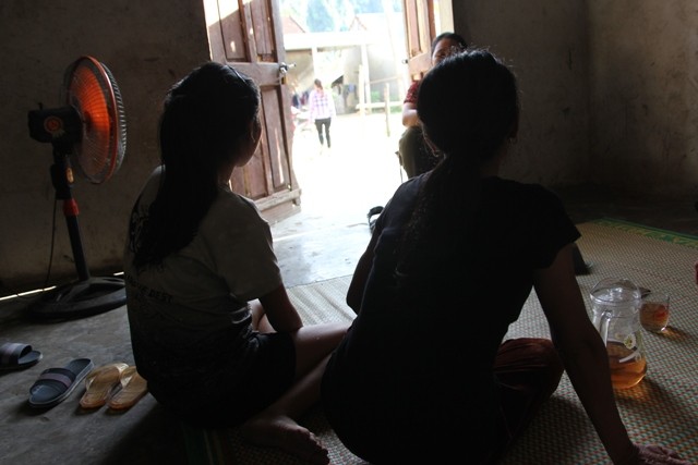 khoi to tam giam nguoi bo hiep dam con gai ruot 14 tuoi co thai