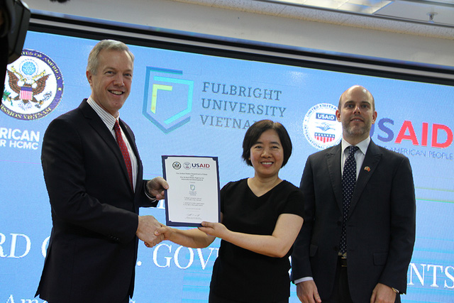 nguyen dai su my ted osius lam pho chu tich dh fulbright viet nam