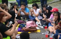 nhung dau hieu nghien facebook ban can di kham ngay