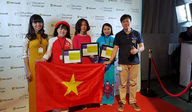 co giao day van xinh dep voi nhung du an lan toa yeu thuong