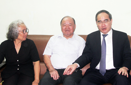cuoc gap giua ong nguyen thien nhan va thay hieu truong cu