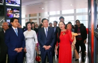 thu tuong tham hoi chuc mung cac nha giao