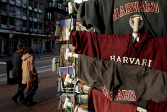 Đại học Harvard bị dọa kiện vì giới hạn sinh viên Mỹ gốc Á