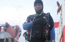 Thợ lặn tìm kiếm máy bay Indonesia thiệt mạng