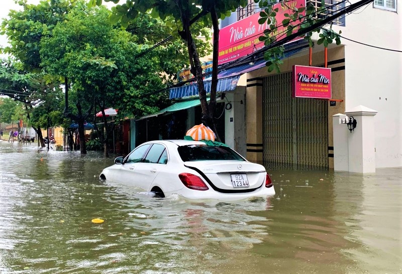 du bao thoi tiet ngay mai 1012 da nang mua lon ngap lut ha noi mua va ret dam