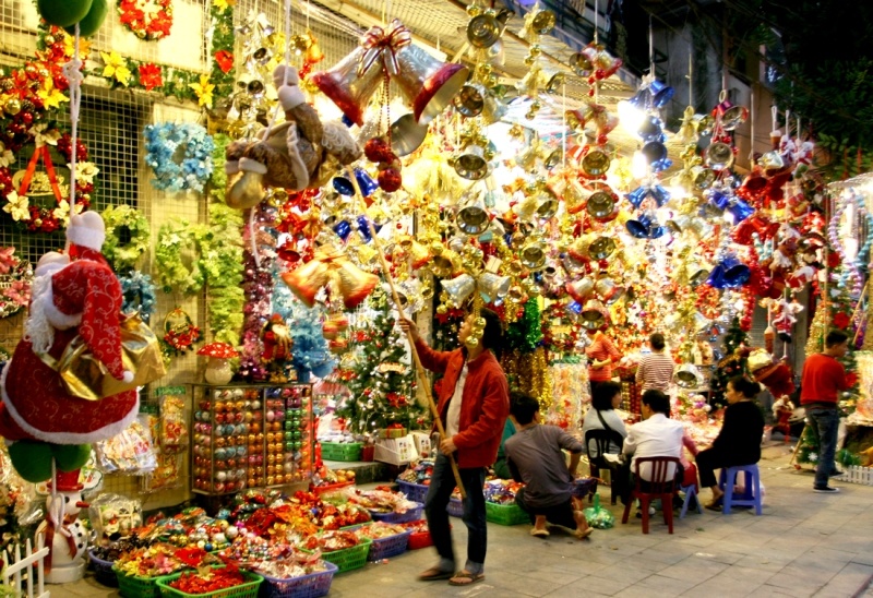 top dia diem ban do trang tri noel 2018 dep va re o ha noi