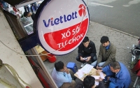 ket qua xo so vietlott hom nay 132 power 655 giai thuong tri gia gan 310 ty vo chu