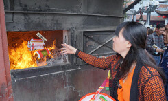 Bán vàng mã, một doanh nghiệp thu gần nửa tỷ đồng mỗi ngày