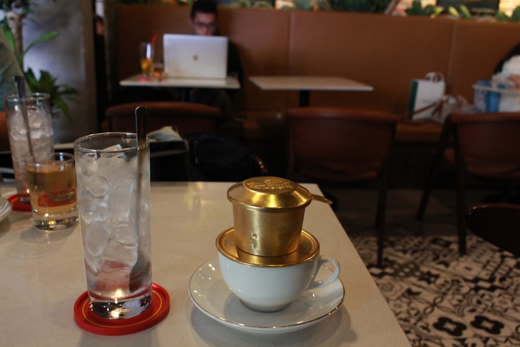 king coffee cua ba diep thao khac gi trung nguyen cua ong dang le nguyen vu