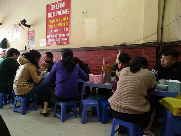 quan bun chui ngo si lien gio day khong con tieng chui sau khi len cnn