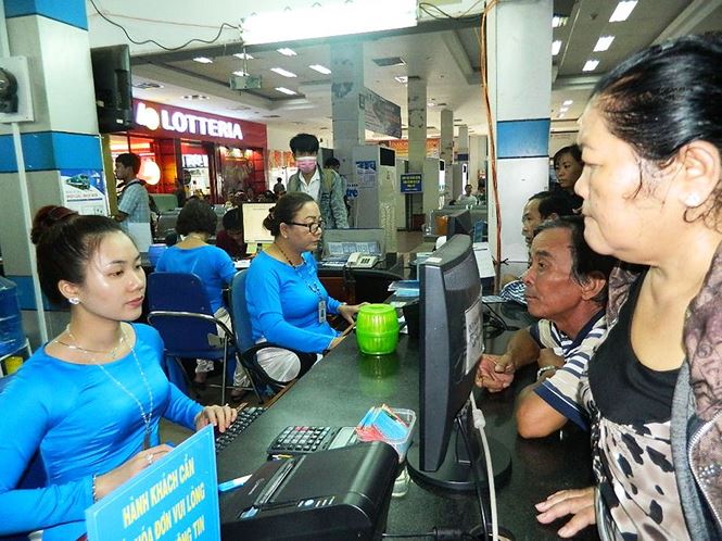 duong sat giam gia khung de hut khach