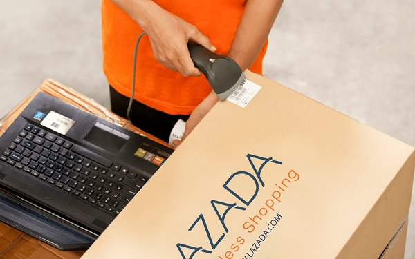 lazada bi khieu nai vi ban hang cu giao hang khong nhu quang cao