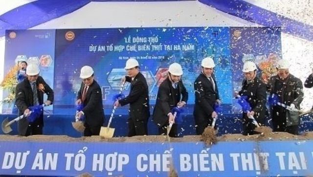 nguoi chan nuoi se yen tam ve dau ra cua thit lon trong nam 2018