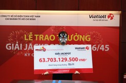 Chăm chỉ mua Vietlott, nữ nhân viên văn phòng ẵm giải 63 tỷ đồng