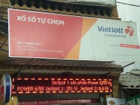 hai nu khach hang chia nhau giai jackpot 2 power 655 ky quay 112 va 113