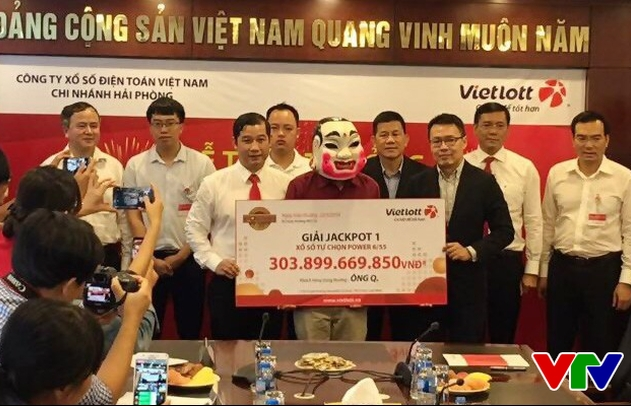 chu nhan giai jackpot gan 304 ty dong toi nhan giai muon la do dang di chua benh