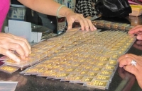 gia vang hom nay 26 chot tuan buon ba