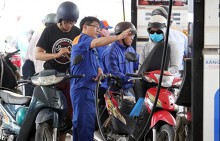 Tăng thuế xăng không vì môi trường