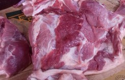 Giá thịt heo hôm nay 25/7 tại các chợ : Giá thịt heo móc hàm vẫn giữ giá 90.000 đồng/kg