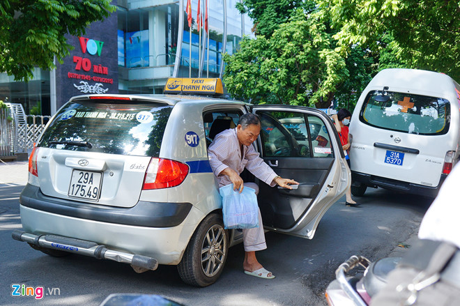 taxi lai keu cuu noi bo giao thong van tai danh gia sai grab